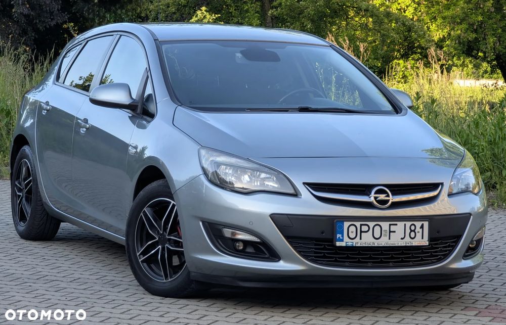 Opel Astra 1.4 T Enjoy - 9