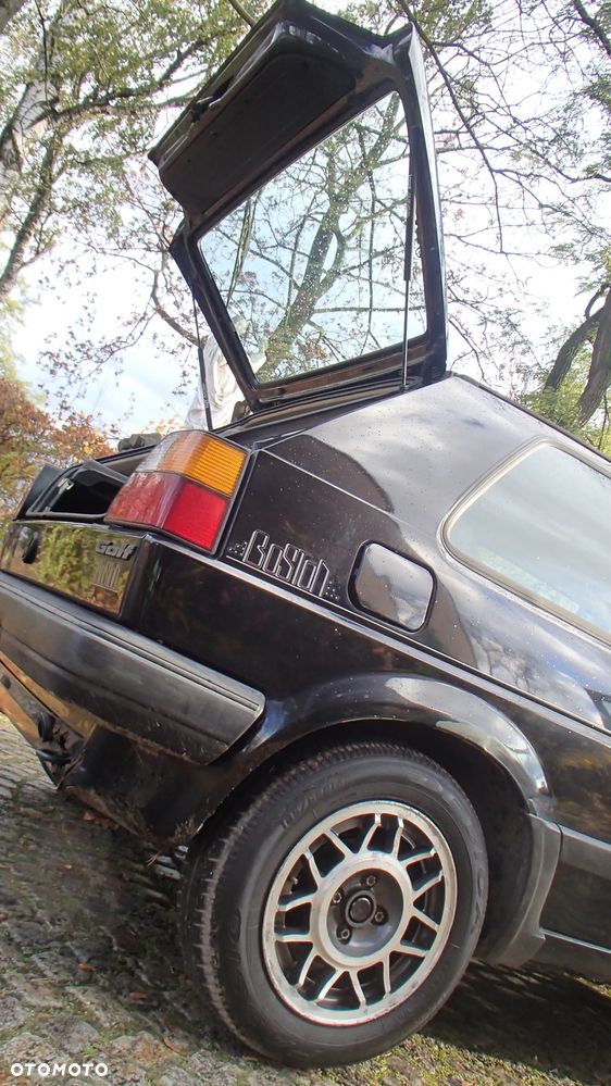 Volkswagen Golf 1.3 - 25