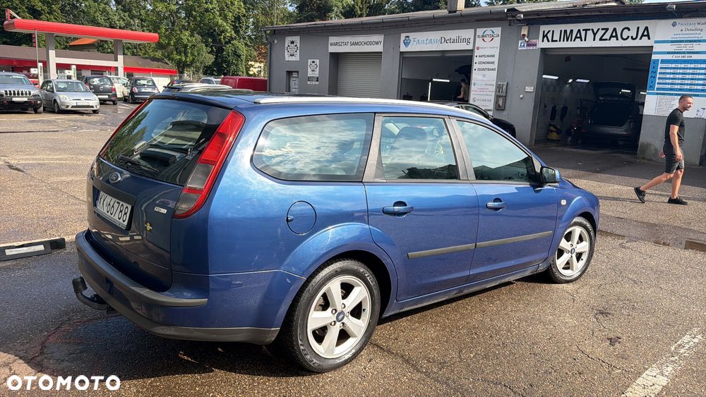 Ford Focus 1.8 FF Trend - 3