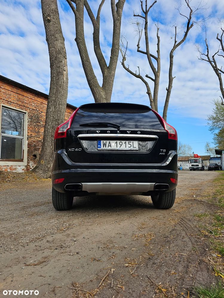 Volvo XC 60 T5 AWD Summum - 6