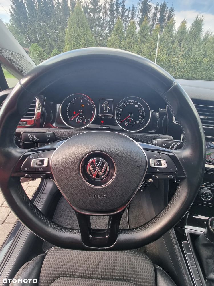Volkswagen Golf 2.0 BlueTDI Highline - 23