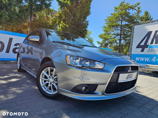 Mitsubishi Lancer 1.6 Invite