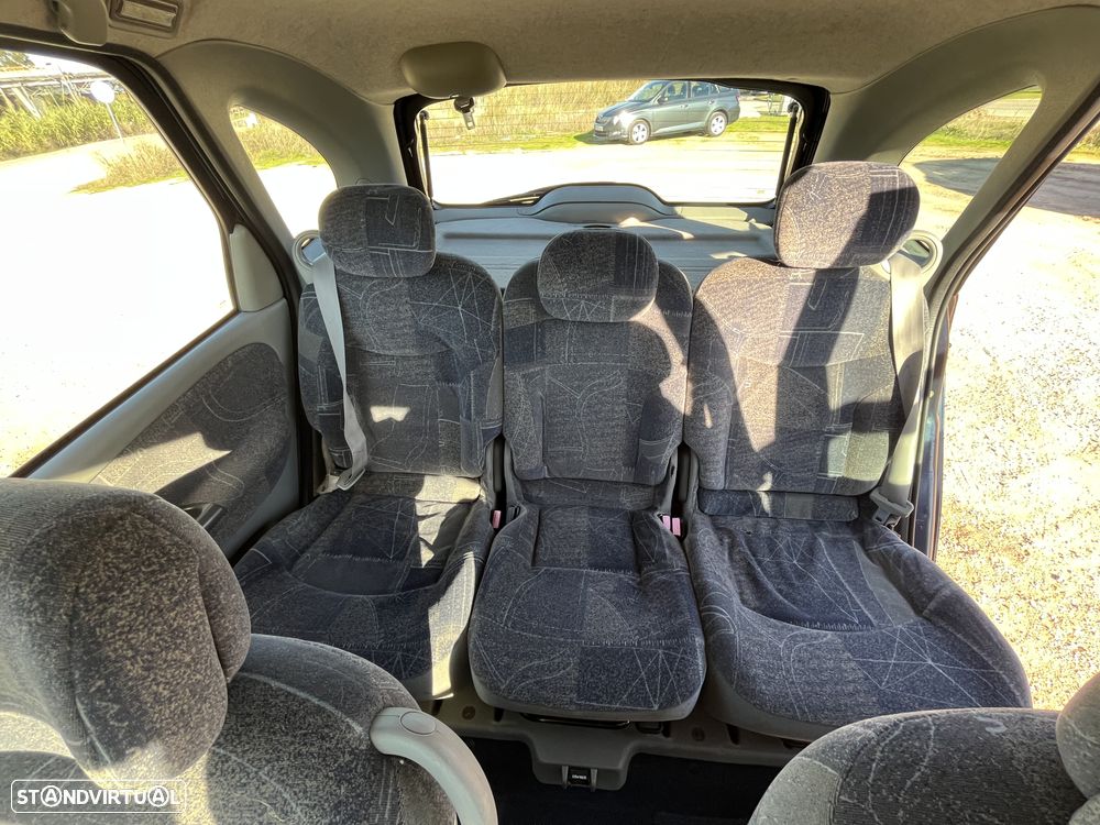 Renault Scénic 1.4 16V - 17