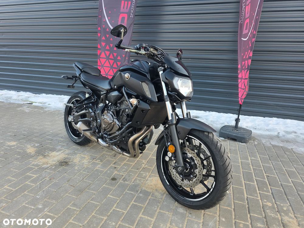 Yamaha MT - 4