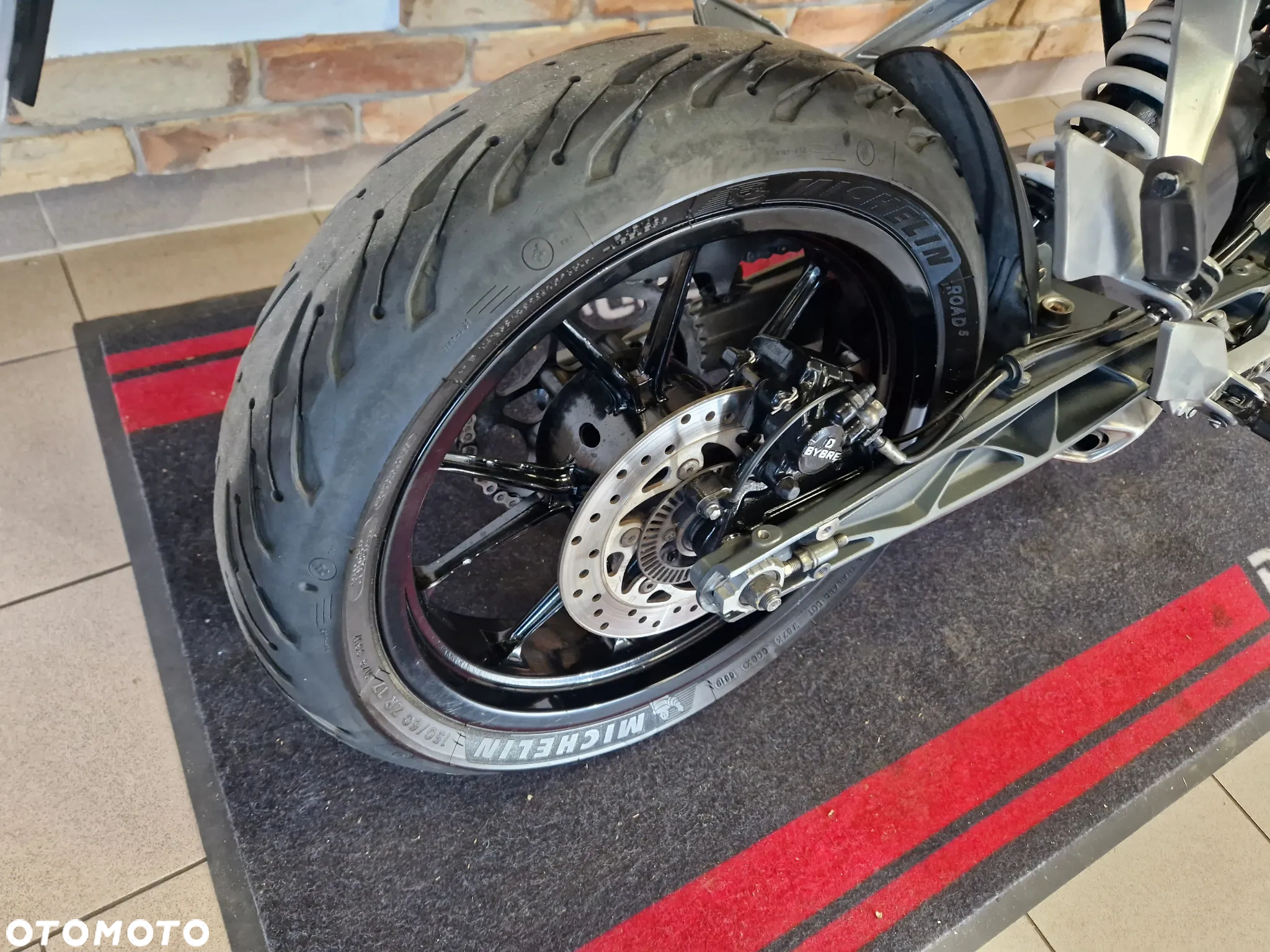KTM Duke - 19