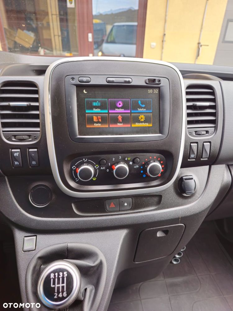 Renault Trafic - 21