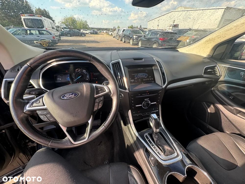 Ford Edge - 11