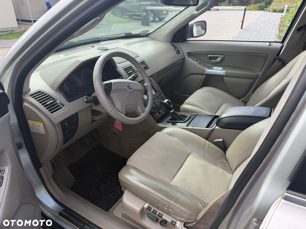 Volvo XC 90 2.5T - 7
