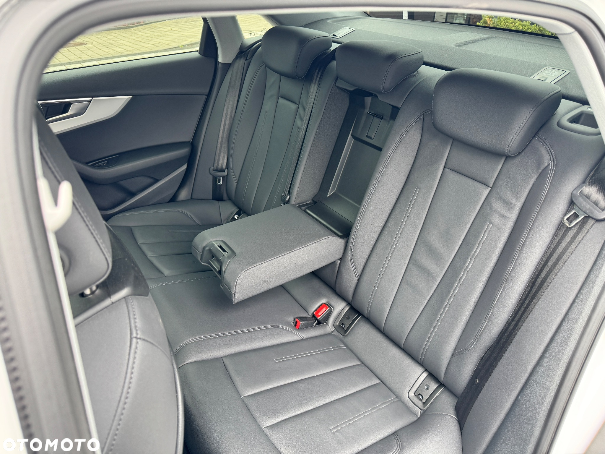 Audi A4 - 24