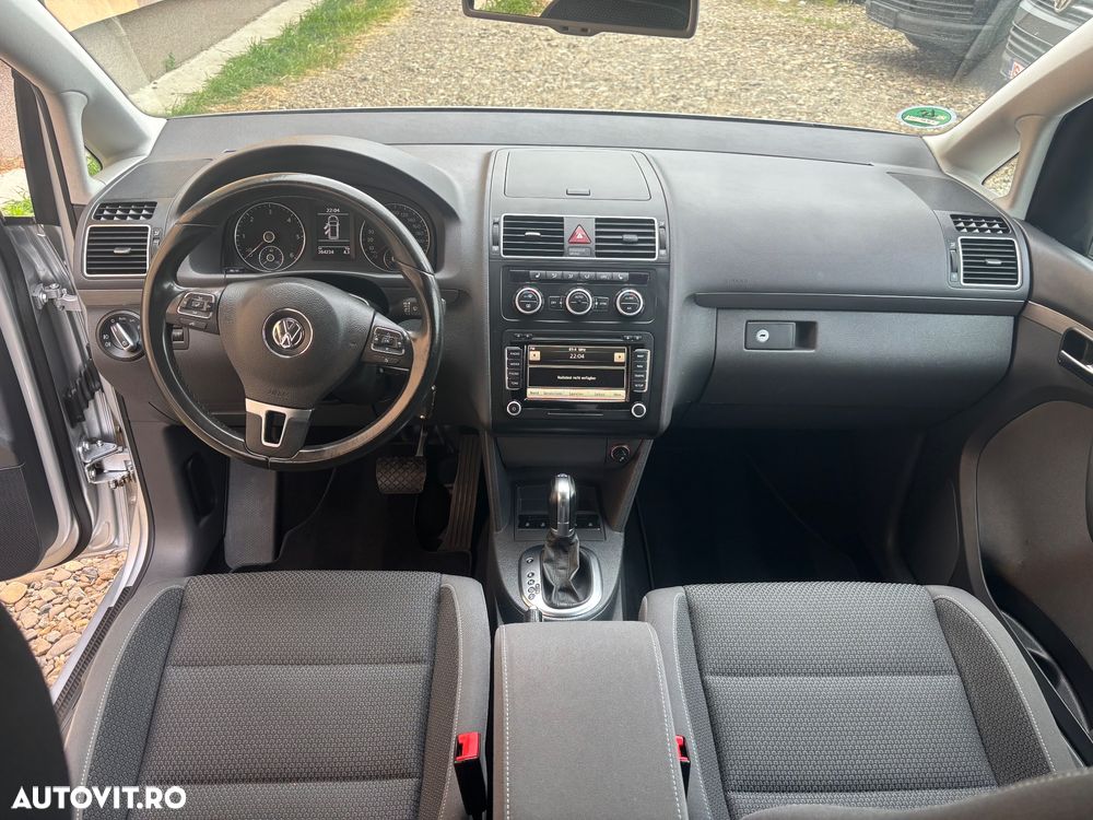 Volkswagen Touran 1.6 TDI DPF BlueMotion Technology DSG Comfortline - 6