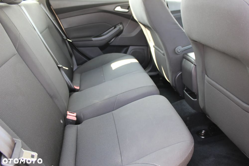 Ford Focus 1.6 TDCi ECOnetic 88g Start-Stopp-System Titanium - 9