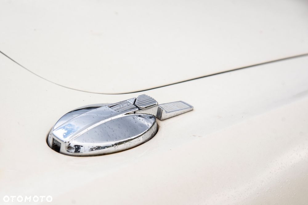 Jaguar XJ - 13