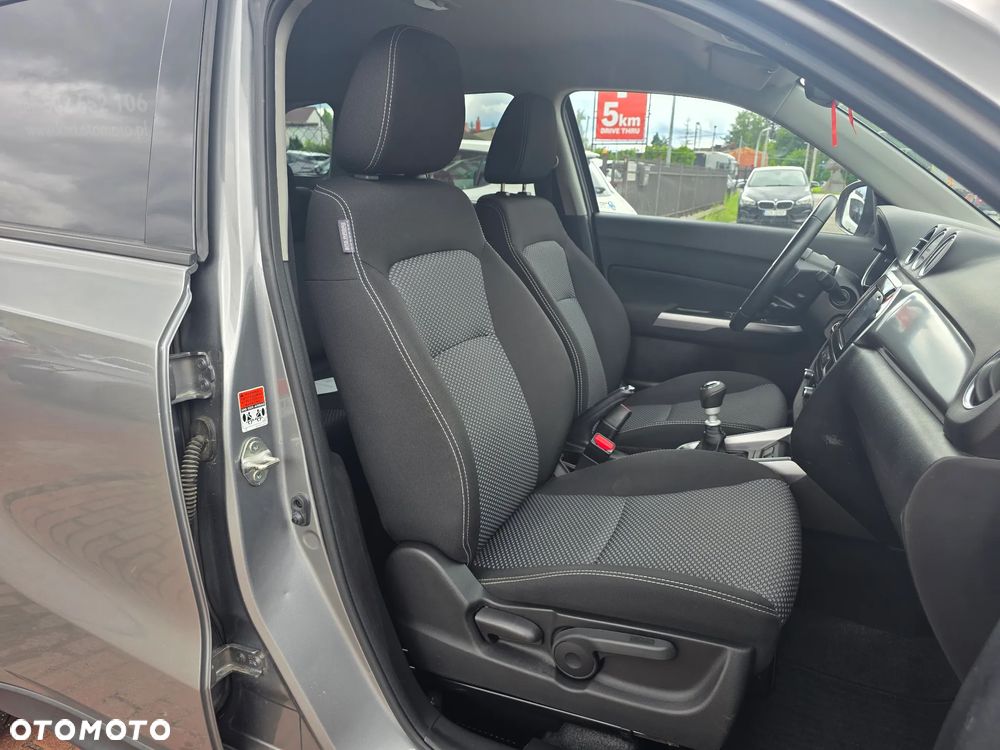 Suzuki Vitara 1.4 Boosterjet Hybrid Club - 11