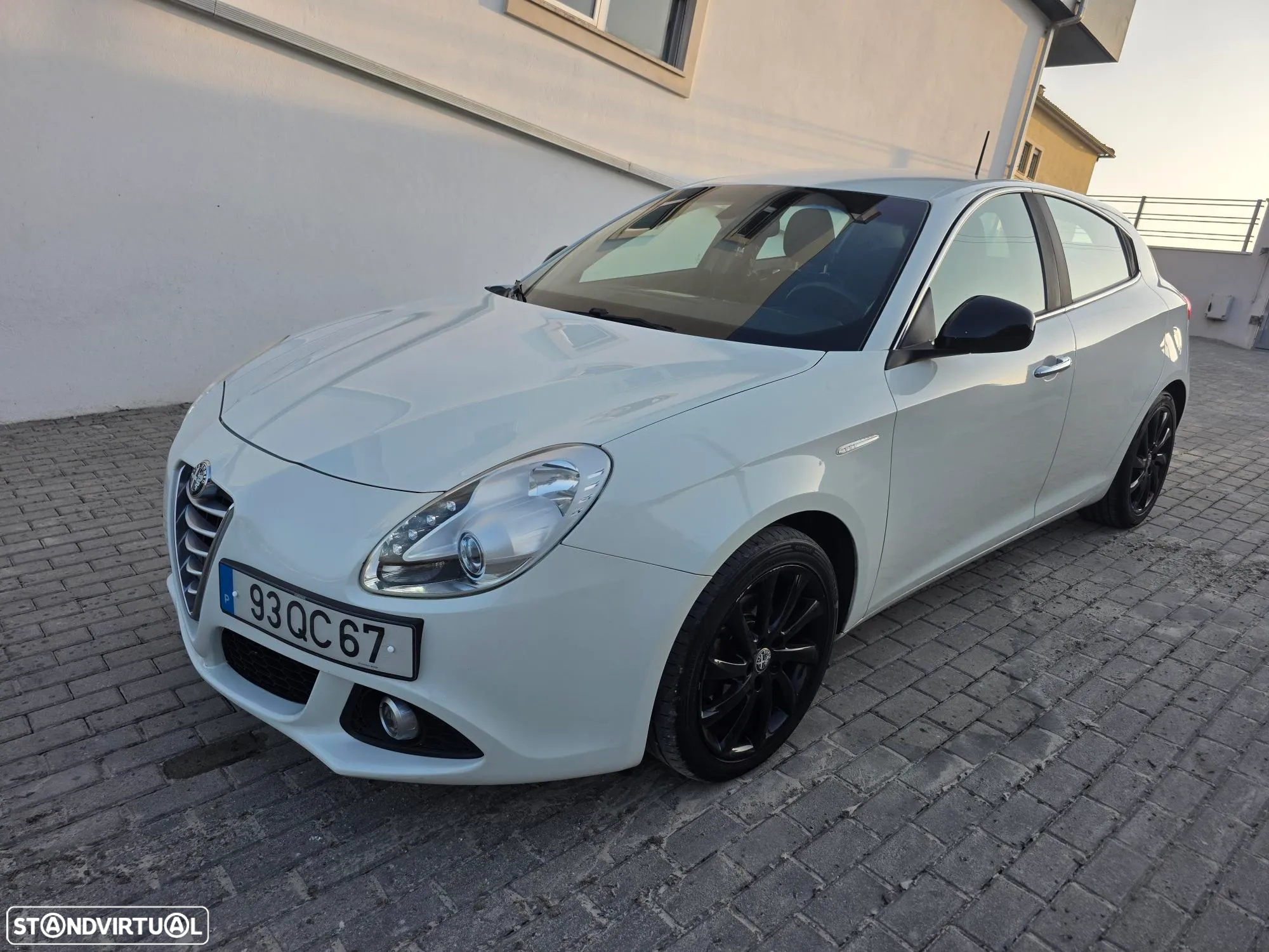 Alfa Romeo Giulietta 1.6 JTDm Distinctive - 2