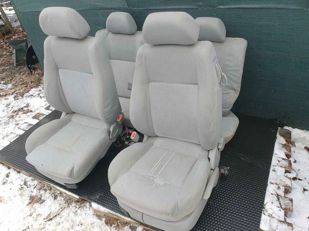 Fotele Fotel Kanapa Welur Jasne Siwe Podlokietnik VW Golf IV 4 3 drzwi komplet - 3