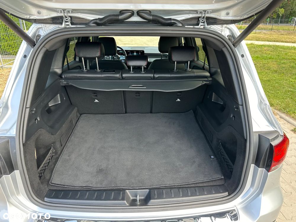 Mercedes-Benz GLB 220 d 4-Matic AMG Line 8G-DCT - 30