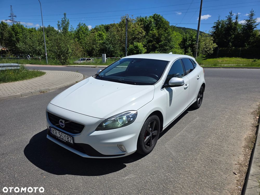 Volvo V40 D4 Drive-E R-Design Momentum - 3