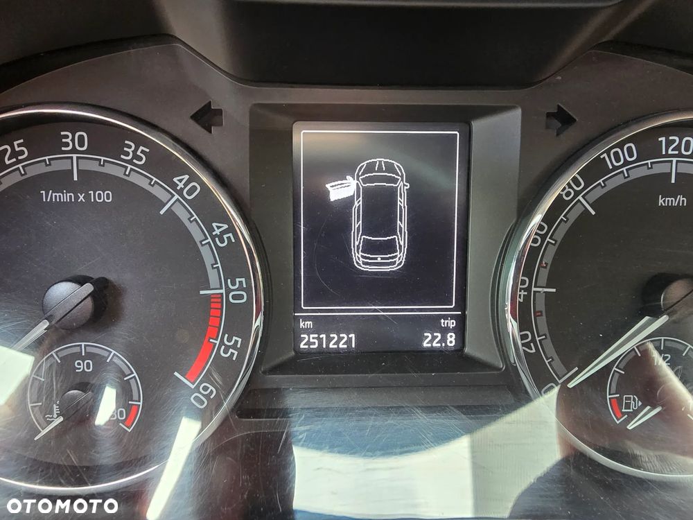 Skoda Octavia 1.6 TDI Clever - 7