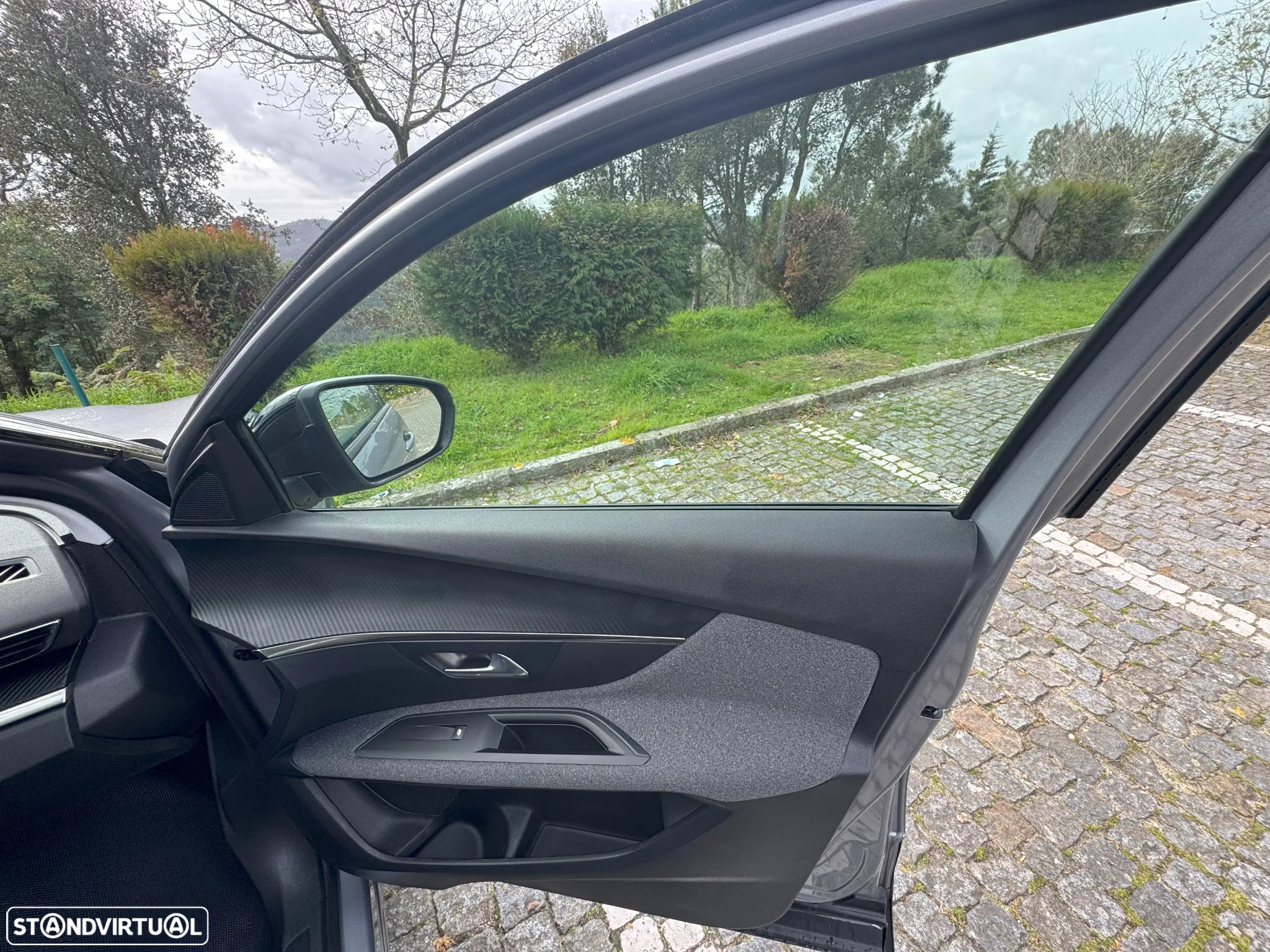 Peugeot 3008 1.5 BlueHDi Allure EAT8 - 12