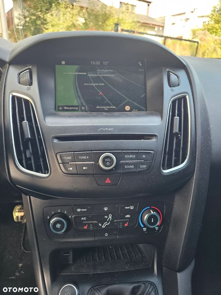 Ford Focus 1.5 EcoBoost STart-Stopp-System ST-LINE - 22