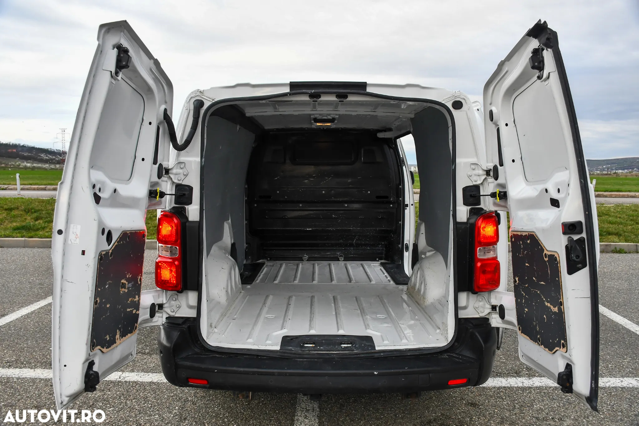 Opel VIVARO - 2