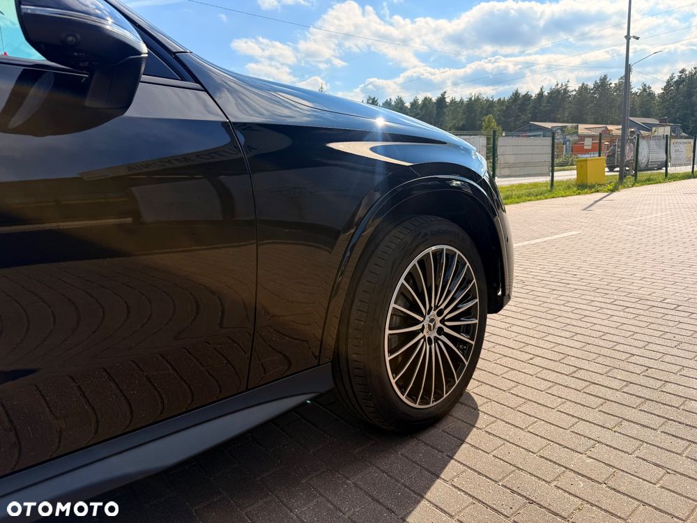 Mercedes-Benz GLC - 13