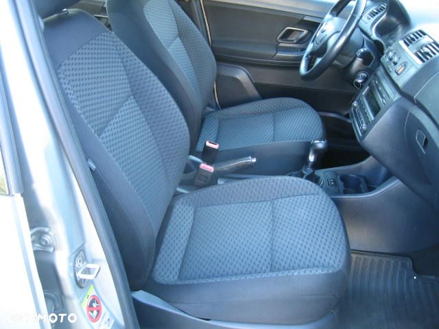 Skoda Roomster 1.4 16V Comfort - 13