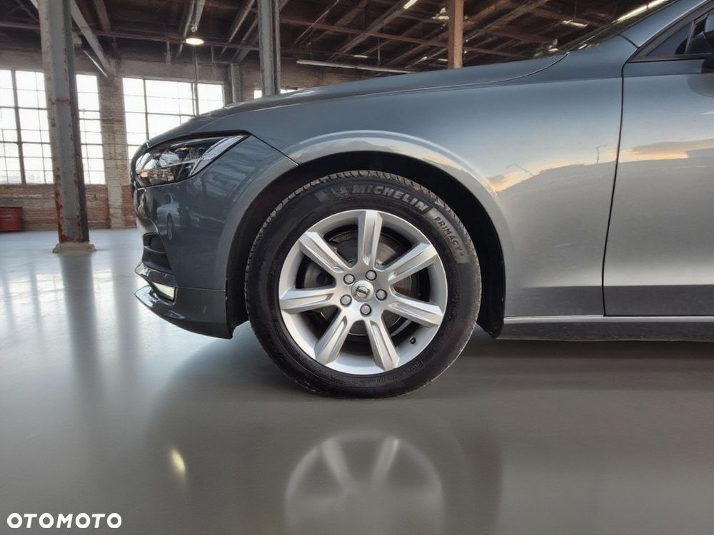 Volvo V90 D4 Kinetic - 10