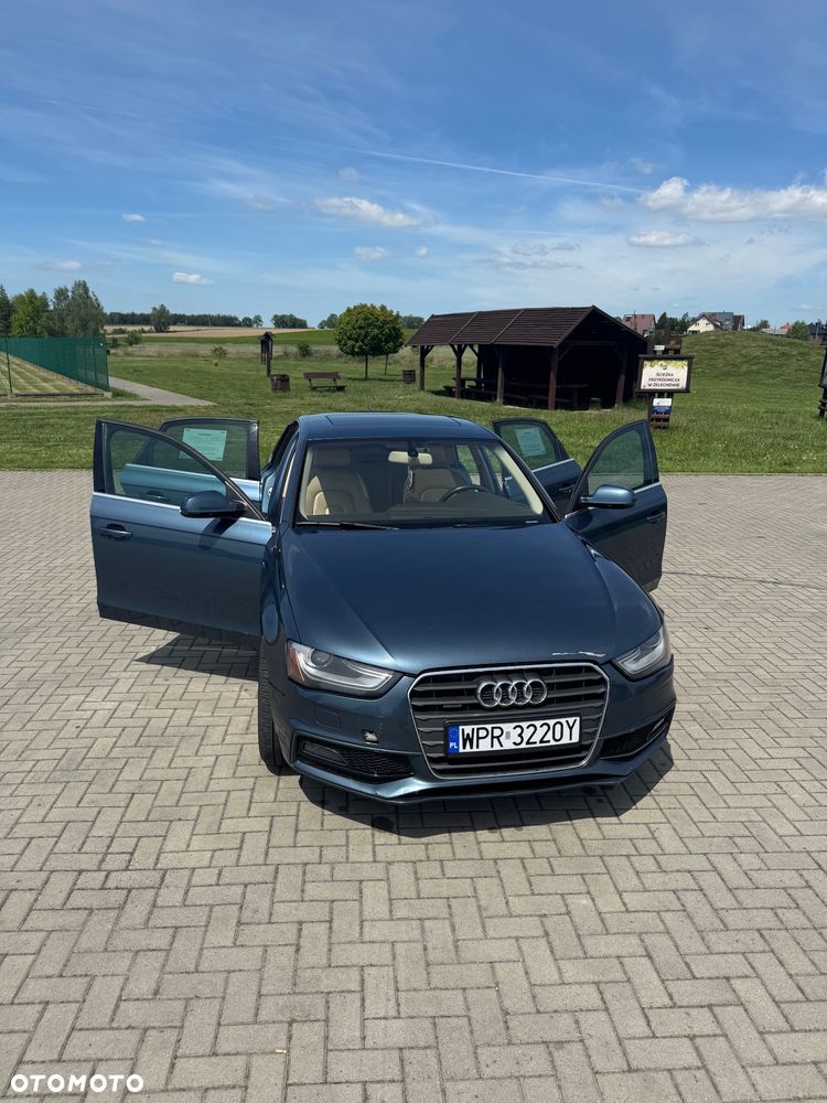 Audi A4 Limousine - 4