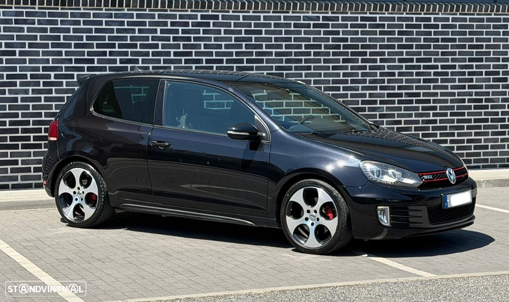 VW Golf 2.0 GTI DSG - 4