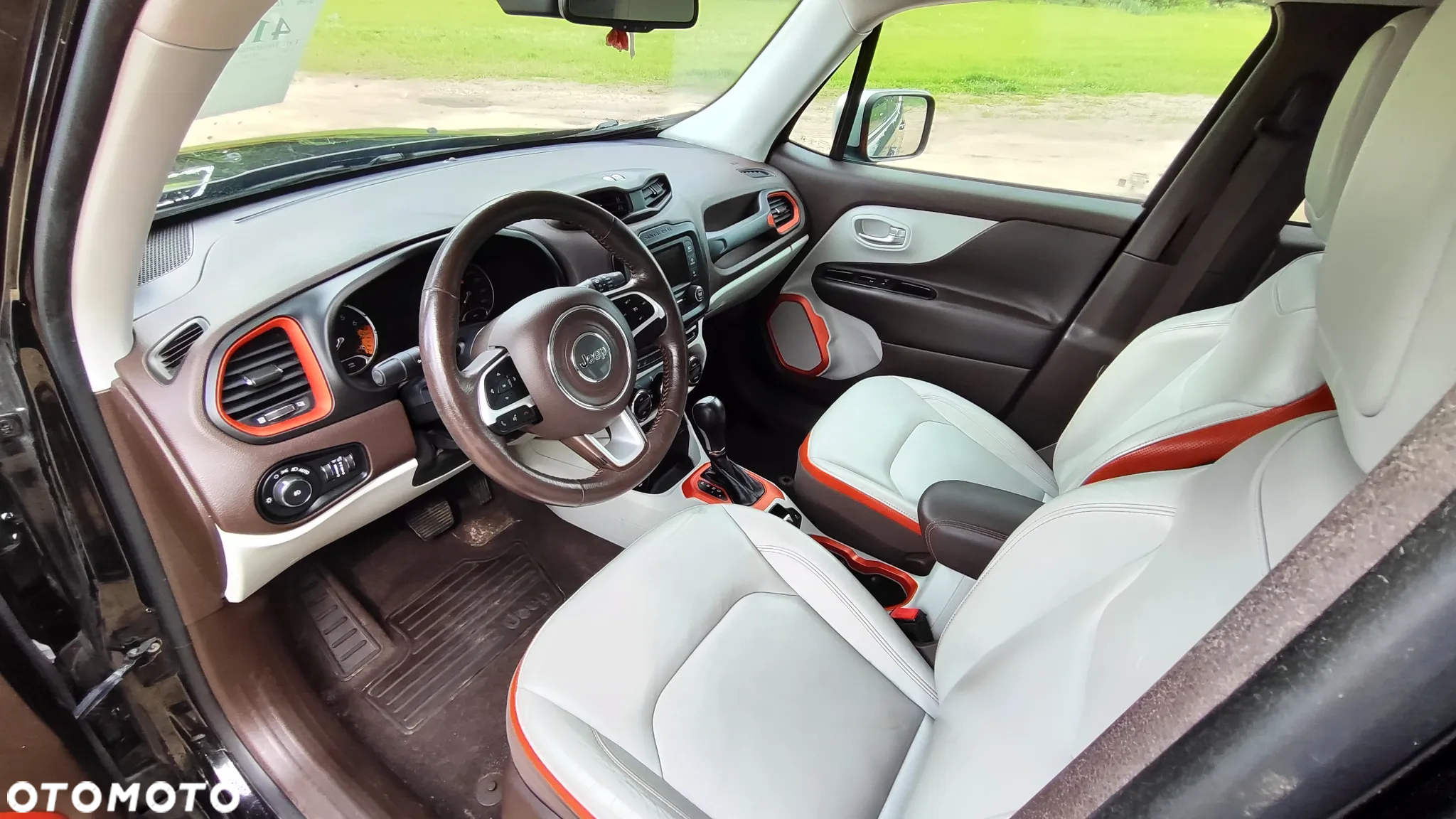 Jeep Renegade - 8