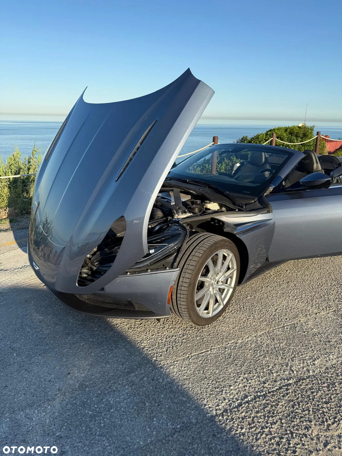 Aston Martin DB11 V8 Volante - 17