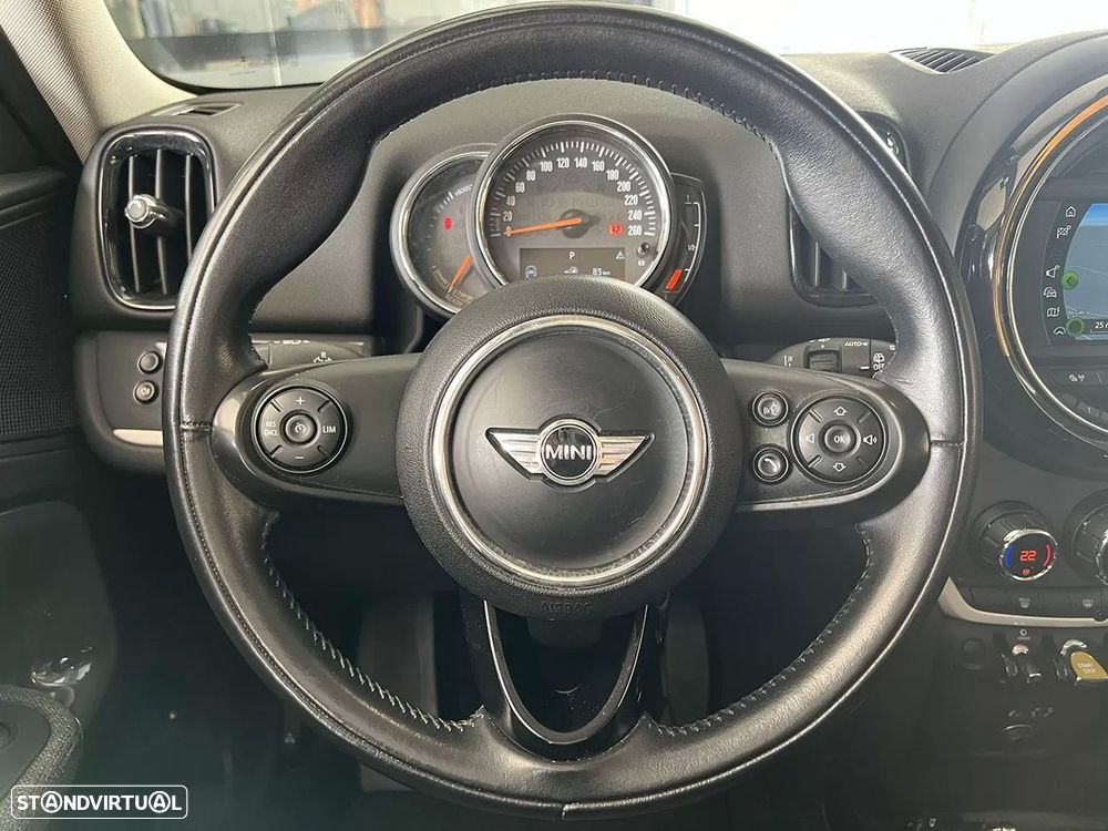 MINI Countryman Cooper SE ALL4 Auto - 8