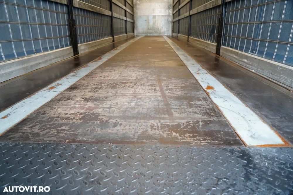 Kögel CORTINĂ / STANDARD / LIFT 2.000 kg / CONTENIER PENTRU PALEȚI / AXĂ RIDICATĂ / SAF - 20