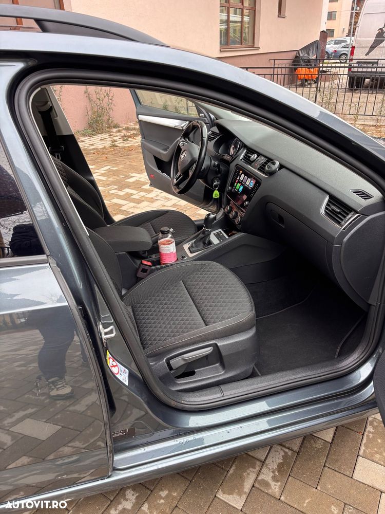Skoda Octavia 2.0 TDI DSG Style - 10