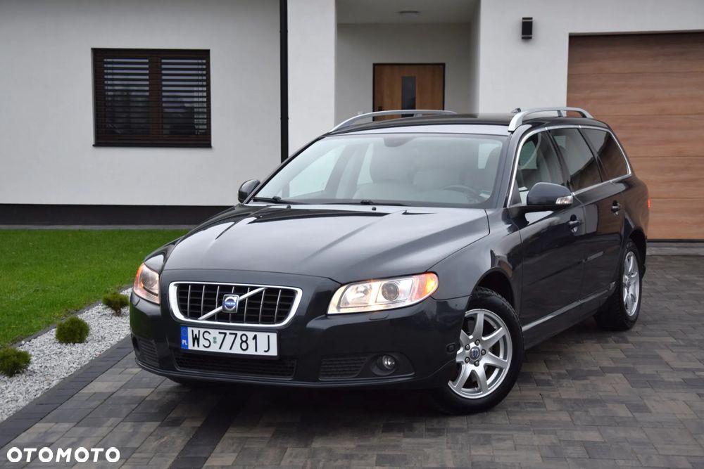 Volvo V70 2.5T Summum - 1