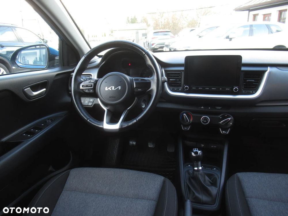 Kia Stonic 1.2 M - 11