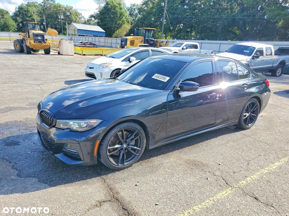 BMW Seria 3 330i M Sport - 1