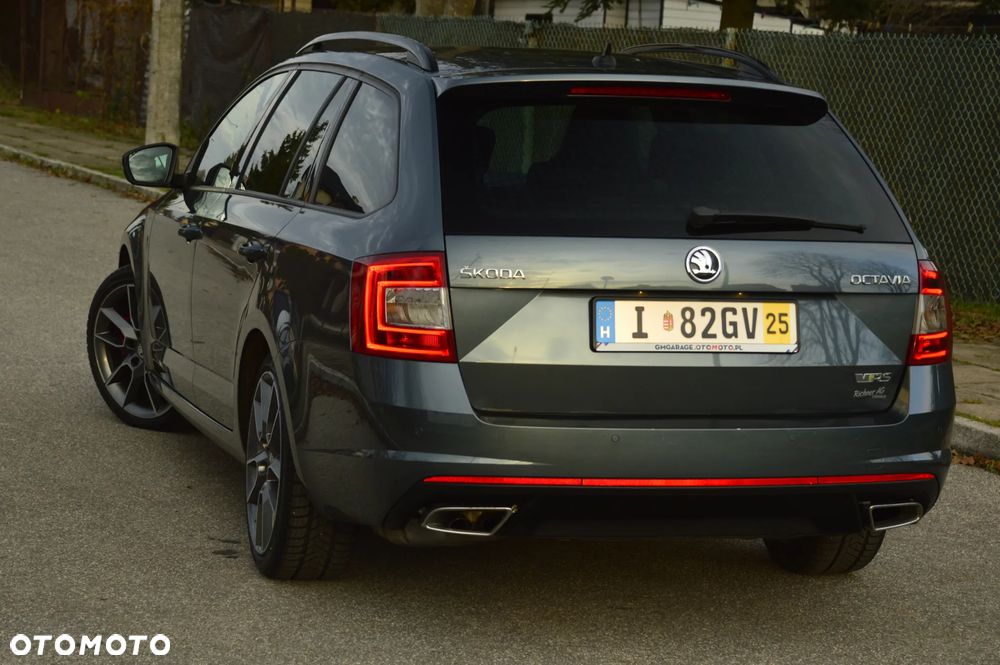 Skoda Octavia 2.0 TDI RS - 17
