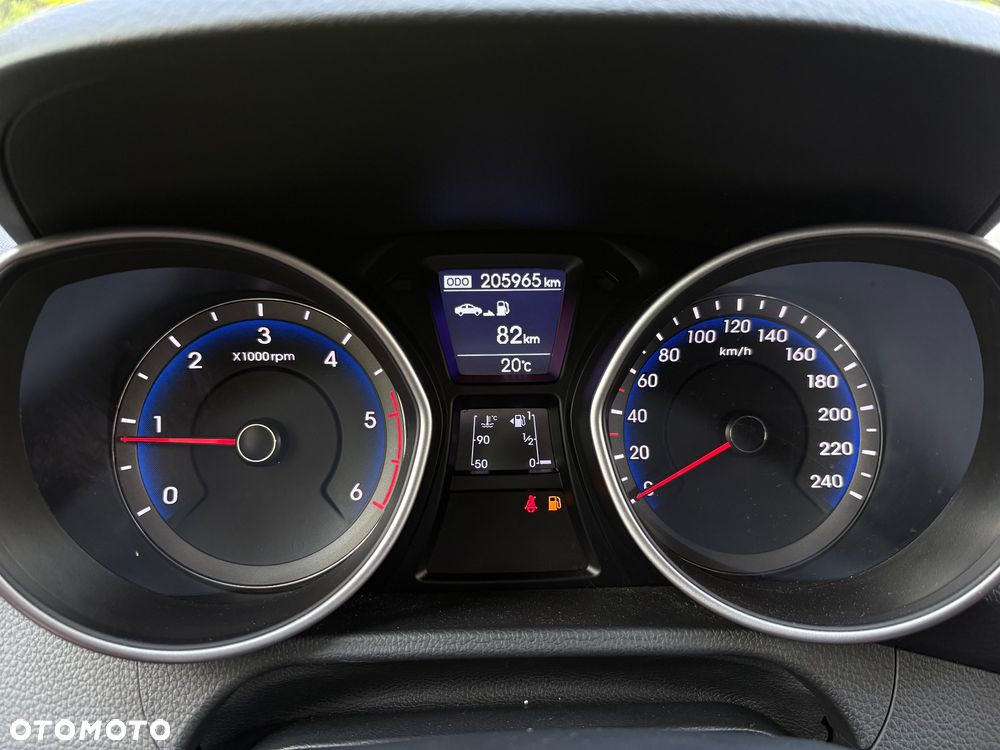 Hyundai i30 blue 1.6 CRDi Style - 14