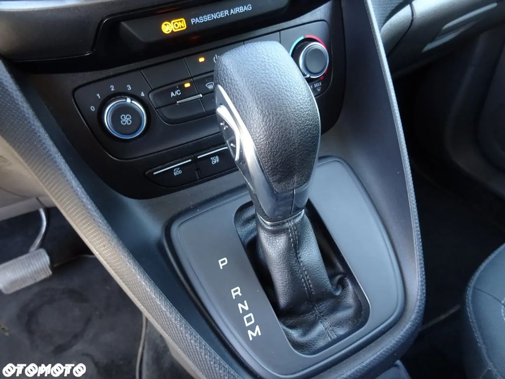 Ford Tourneo Connect 1.5TDCi Start-Stop Titanium - 19