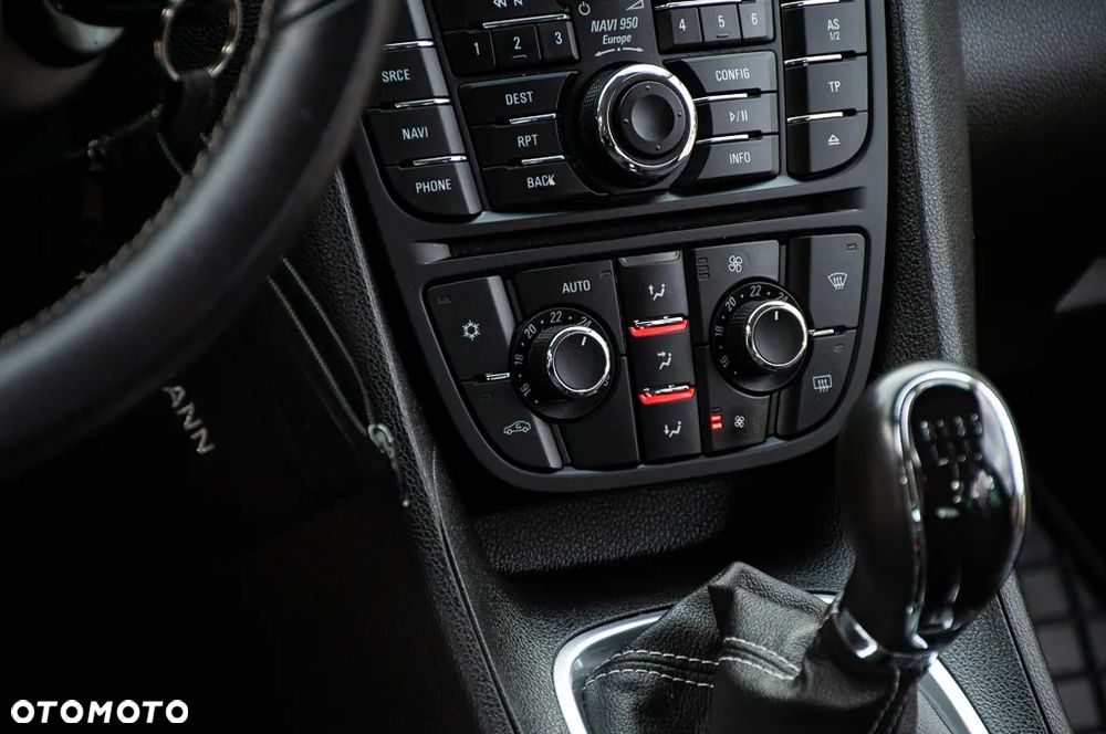 Opel Meriva ver-1-4-turbo-150-jahre - 38