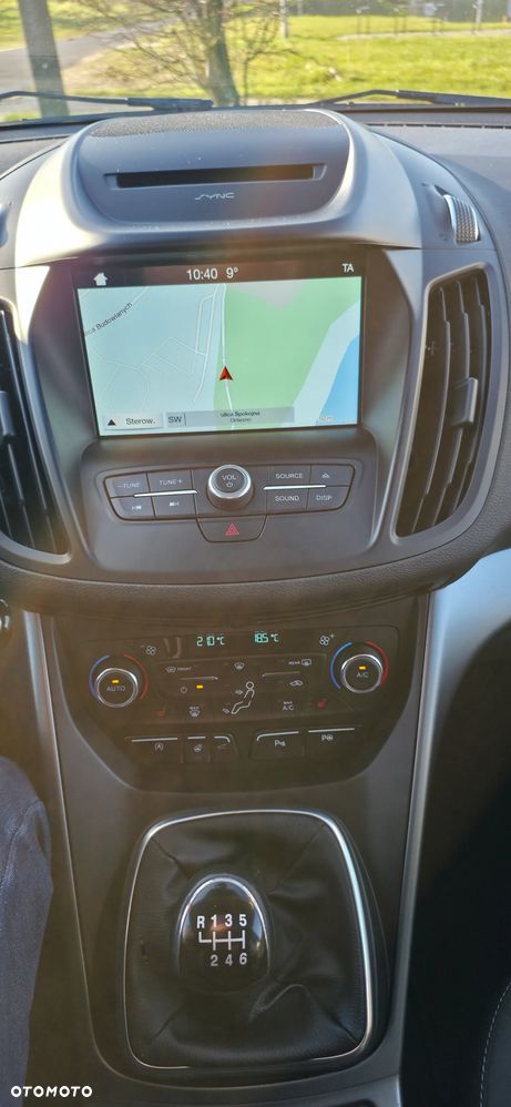Ford Kuga - 12