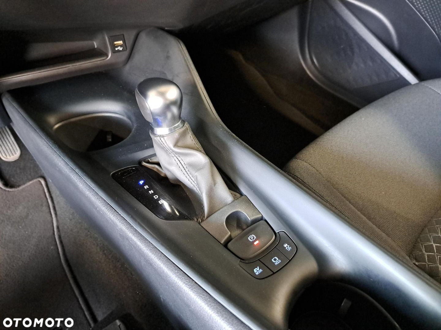 Toyota C-HR - 24