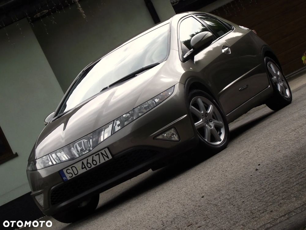 Honda Civic 1.8 Executive - 3