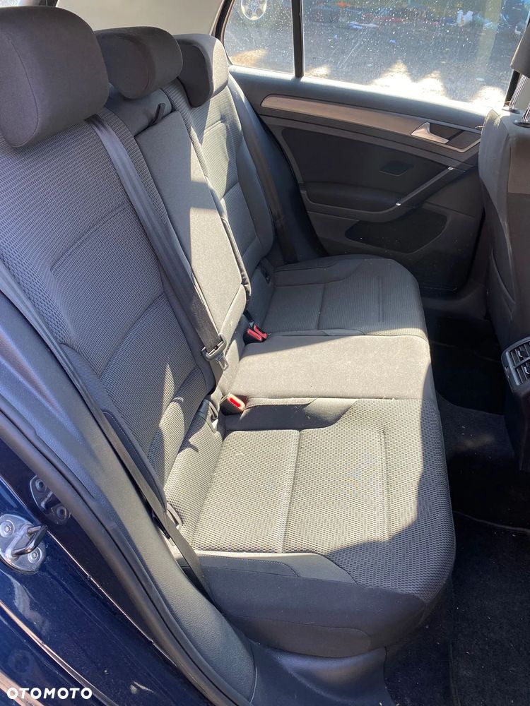 Volkswagen Golf 1.4 TSI ACT BlueMotion Technology DSG Highline - 24