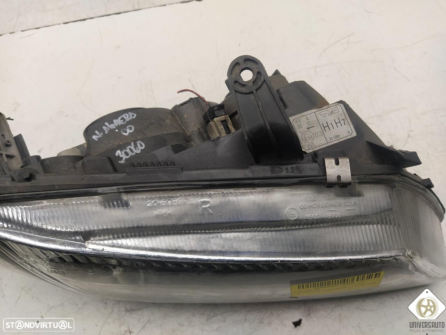 FAROL DIREITO NISSAN ALMERA II 2000 - 2