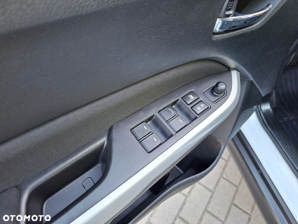Suzuki Vitara 1.6 DDiS (4x4) Allgrip Comfort - 24
