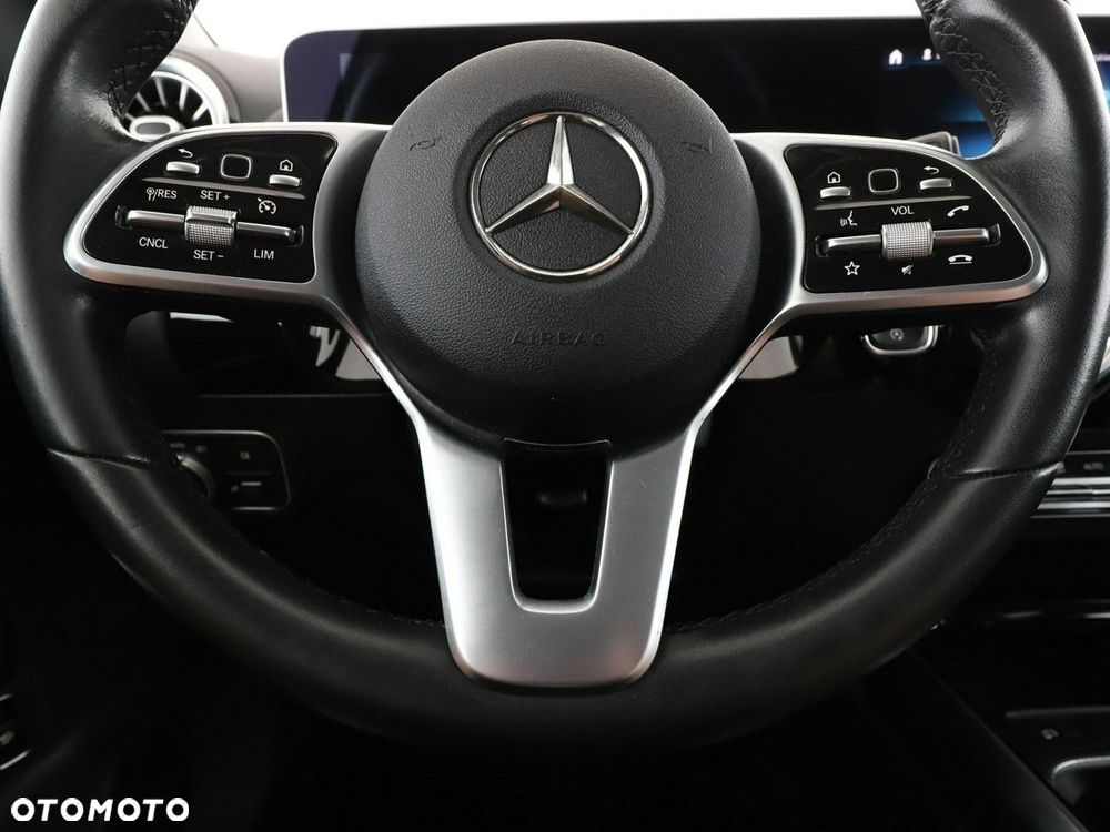 Mercedes-Benz Klasa B 180 7G-DCT Progressive - 22