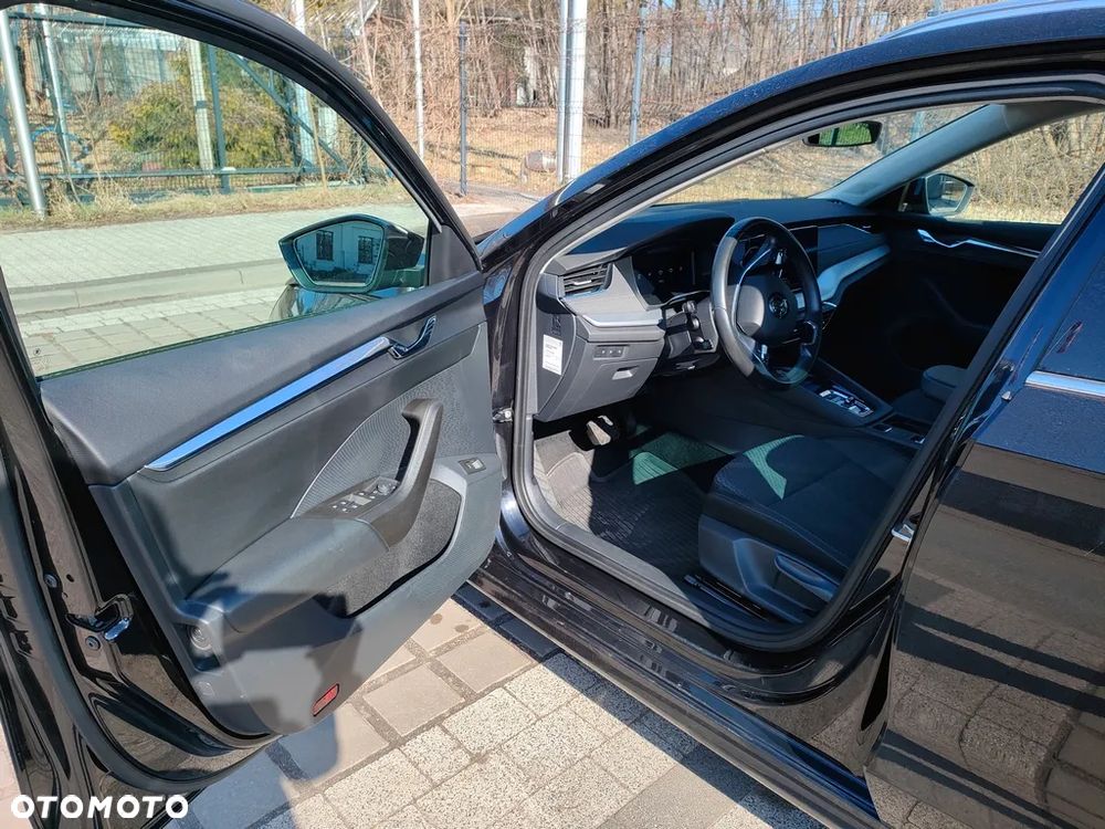 Skoda Octavia 2.0 TDI Style DSG - 5